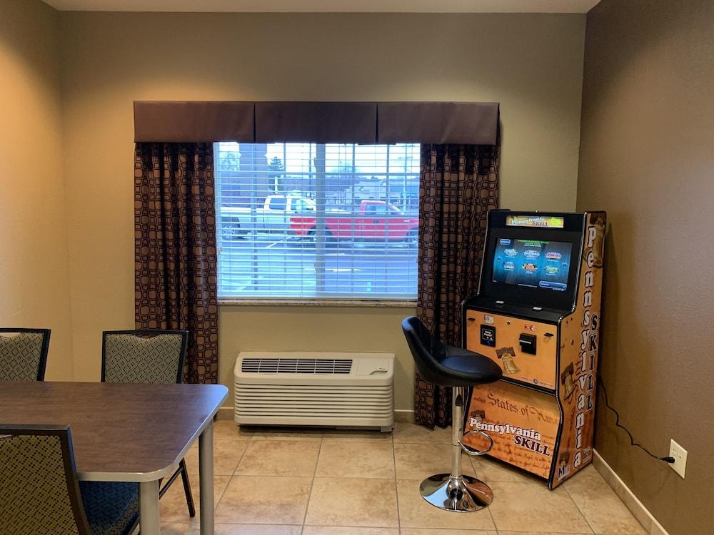 Hotel Microtel & Suites-sayre, Pa 2*